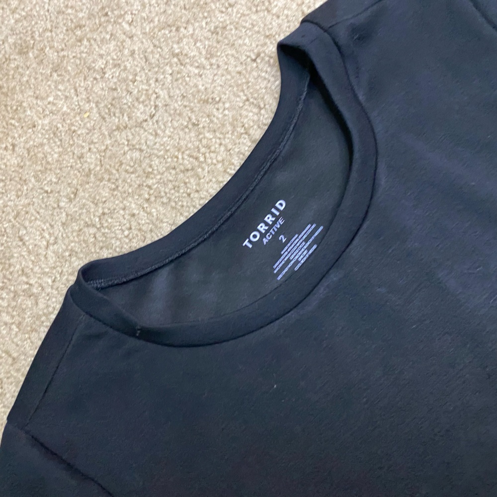 NWT Torrid Active Top Women’s Plus Size 2 - Picture 2 of 4